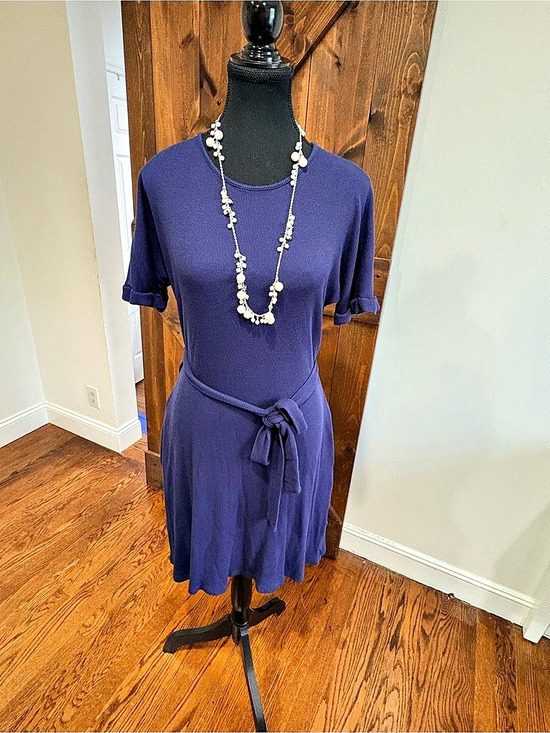 Yakira Bella Dresses & Skirts - Yakira Bella dress with pockets size medium